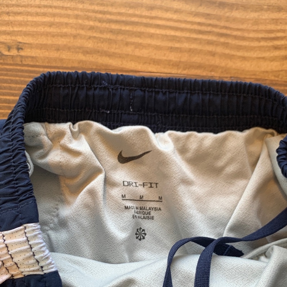 2 pairs of Nike shorts pink and navy blue - Picture 7 of 10